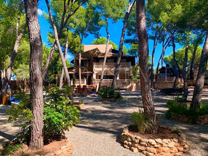 Casa en venta de 4 habitaciones, Cala Vinyes, Calvià