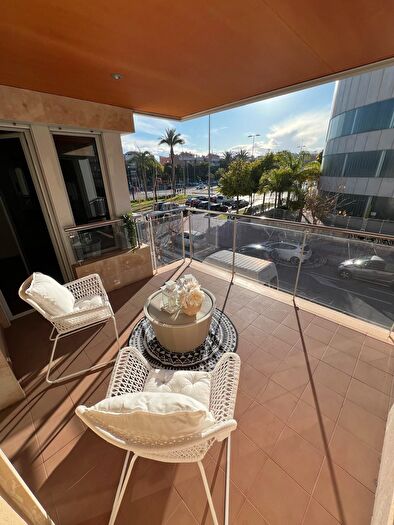 Piso en venta de 3 habitaciones en Norte, Vistalegre