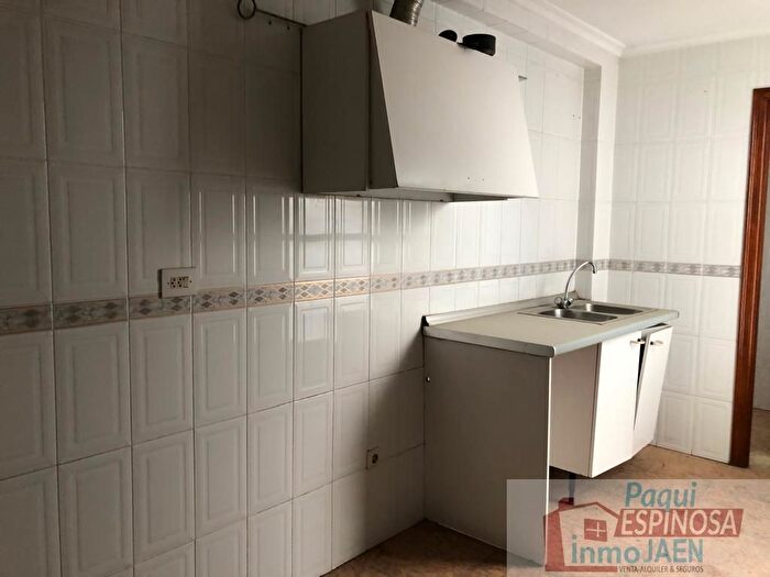 Piso en venta de 4 habitaciones en Torredonjimeno, Jaén