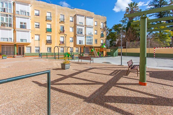 Piso de 3 habitaciones en venta en Andalucía, Cádiz