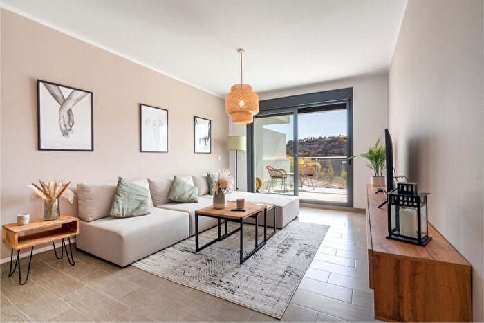 Piso de 3 habitaciones en venta en La Cala Golf Lagar Martell, Mijas