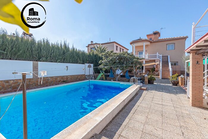Casa de 4 habitaciones en venta en Polideportivo, Alhendín