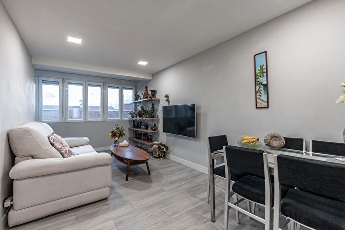 Carabanchel, Puerta Bonita: Piso en venta de 2 habitaciones