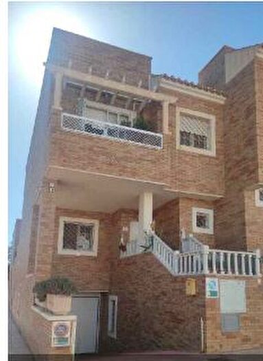 Casa en venta de 4 habitaciones: Los Molinos Villa Blanca, Almería Capital
