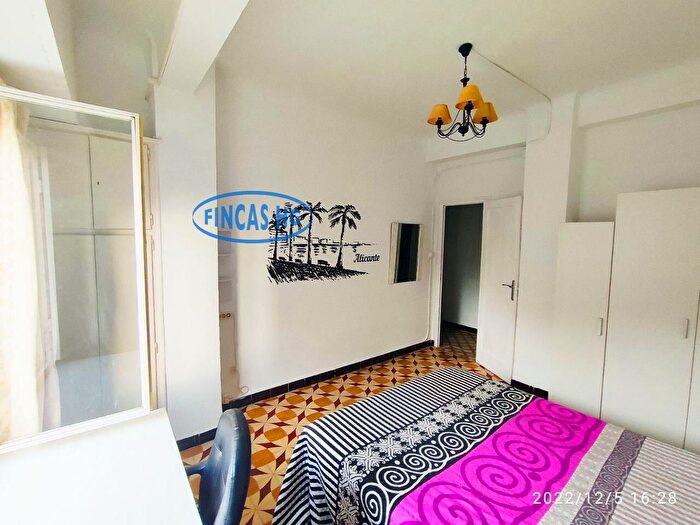 Piso en venta de 3 habitaciones en Pla Carolinas, Carolinas Bajas