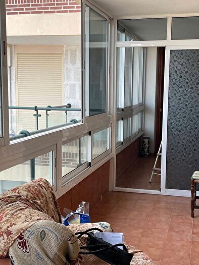 Casas en venta y pisos alquiler - 2