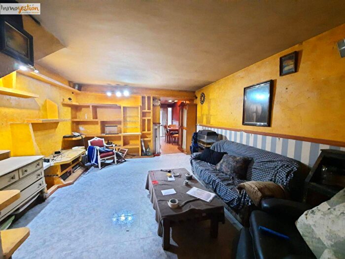 Casas en venta y pisos alquiler - 2