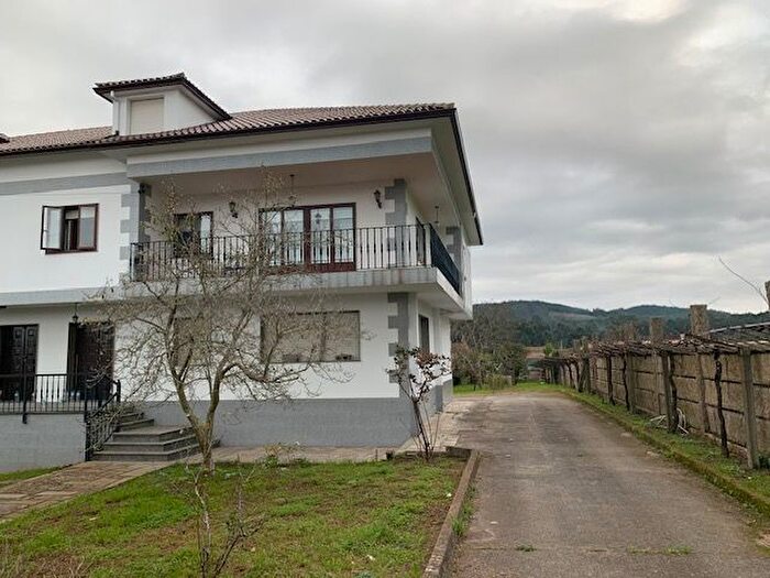 Casa en venta de 5 habitaciones: Sobrán, Vilagarcía de Arousa
