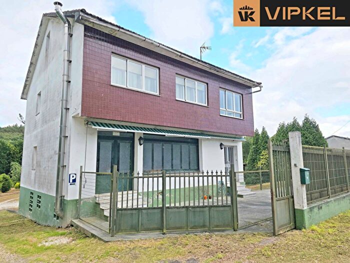 Casa en venta de 4 habitaciones en Galicia, A Coruña
