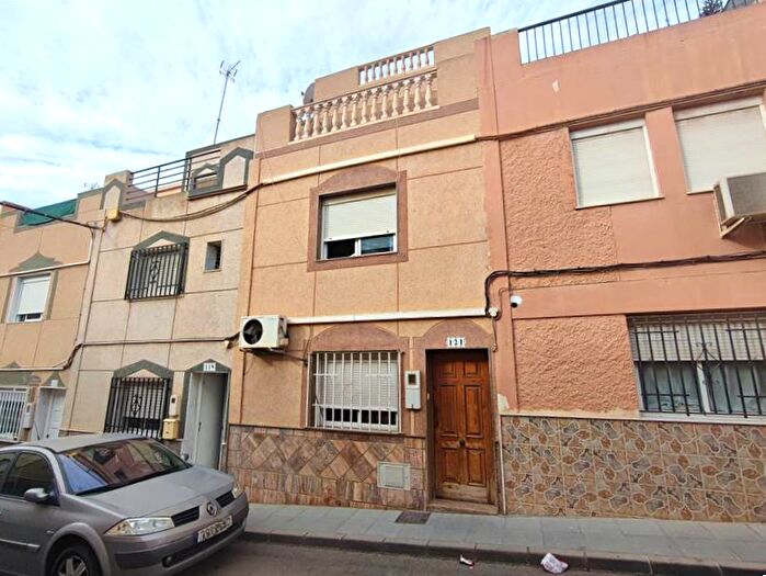Piedras Redondas Torrecárdenas, Almería Capital: Piso en venta de 3 habitaciones