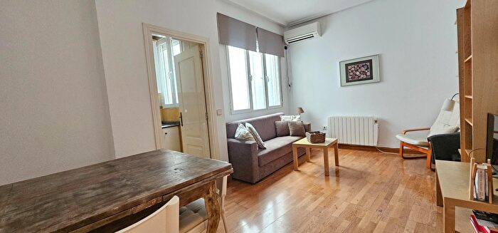 Piso en alquiler de 1 habitación, Centro, Cortes Huertas