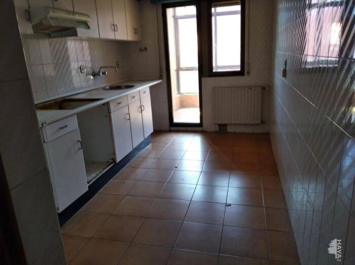 Casas en venta y pisos alquiler - 2