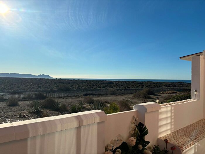 Retamar, Almería Capital: Casa en venta de 4 habitaciones