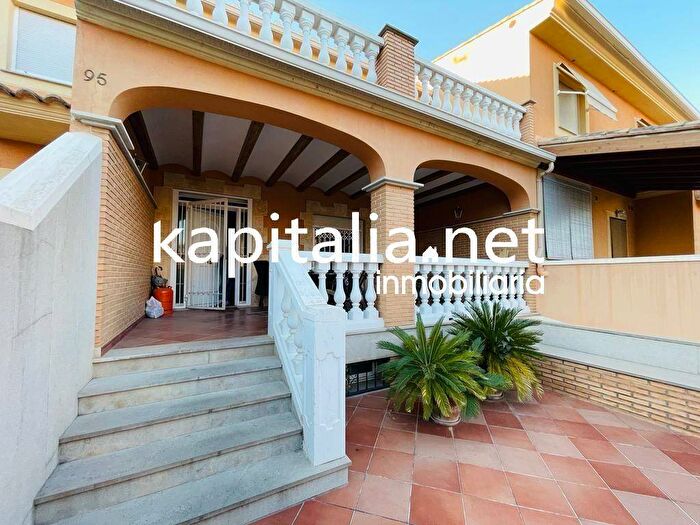 Casa en venta de 4 habitaciones: Comunitat Valenciana, València