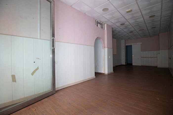Casas en venta y pisos alquiler - 2