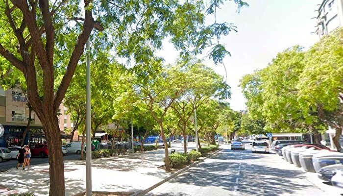 Piso en venta de 3 habitaciones: Andalucía, Málaga