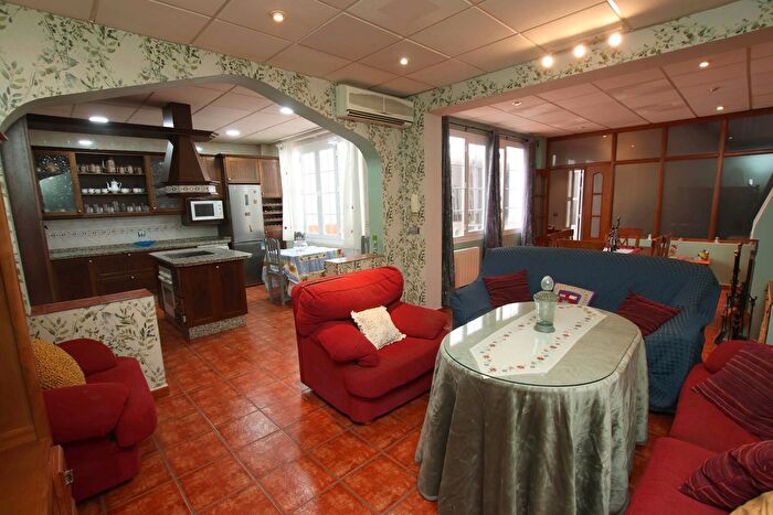 Casa de 4 habitaciones en venta en Montijo, Badajoz