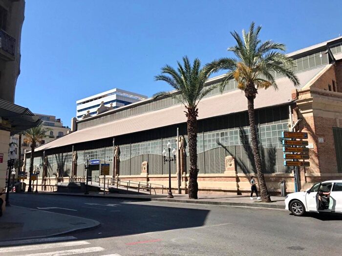 Piso en venta de 4 habitaciones en Comunitat Valenciana, Alicante