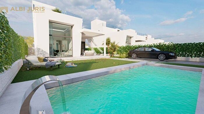 Casa en venta de 3 habitaciones: Comunitat Valenciana, Alicante