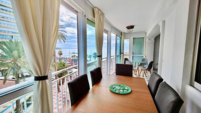 Piso en venta de 2 habitaciones en Comunitat Valenciana, Alicante
