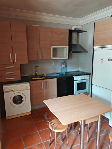 Casas en venta y pisos alquiler - 2