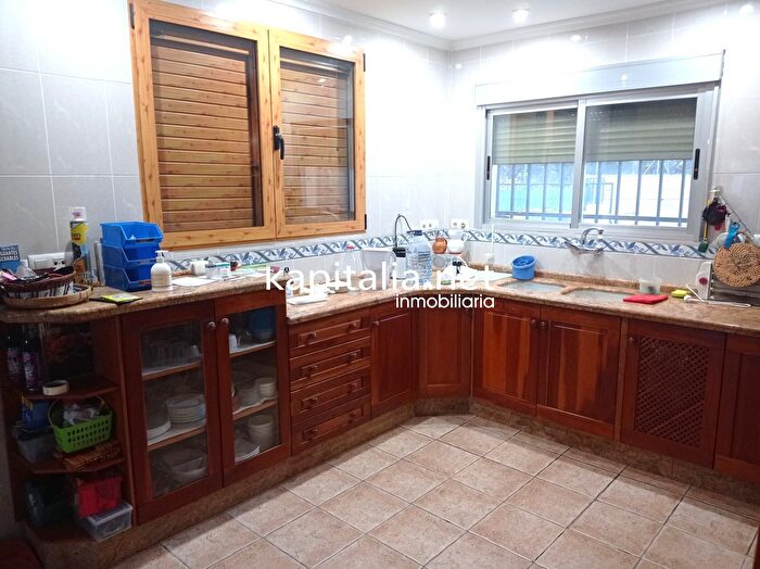 Casas en venta y pisos alquiler - 2