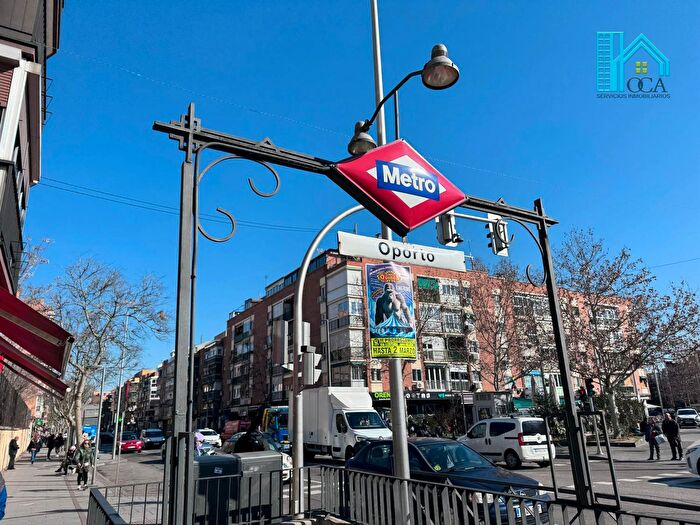 Piso en venta de 2 habitaciones en Carabanchel, San Isidro
