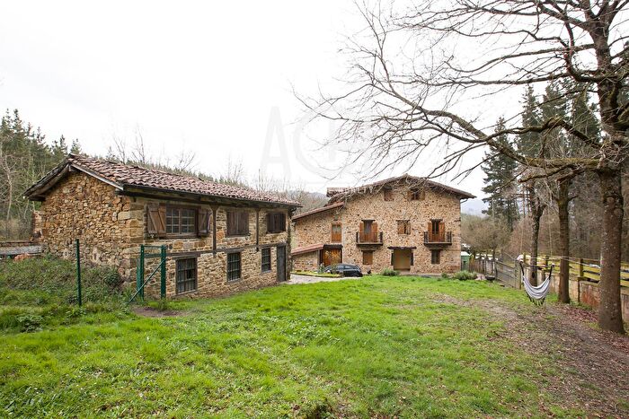 Casa en venta de 4 habitaciones, Amurrio, Araba Álava