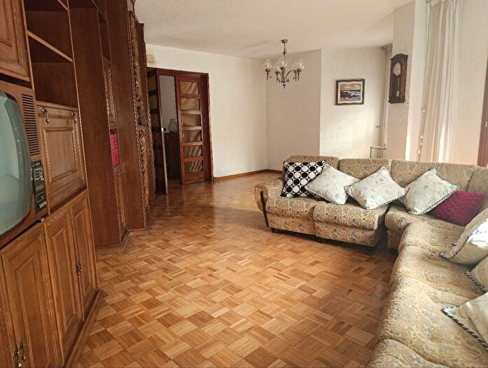 Casas en venta y pisos alquiler - 2