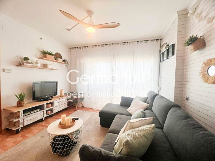 Piso en venta de 3 habitaciones, Badalona, Cataluña