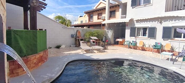 Casa en venta de 4 habitaciones: Puerto de la Torre Atabal, Los Almendros El Limonero El Tomillar