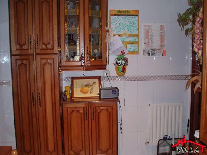 Casas en venta y pisos alquiler - 3