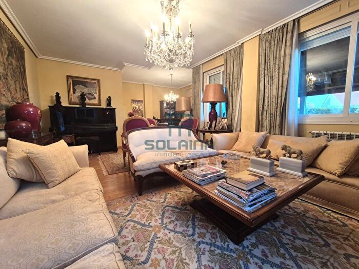 Casas en venta y pisos alquiler - 3