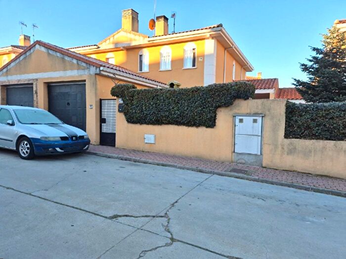 Casa en venta de 3 habitaciones en Torrejón del Rey, Guadalajara