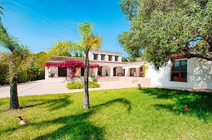 Casa en venta de 4 habitaciones: Comunitat Valenciana, Alicante