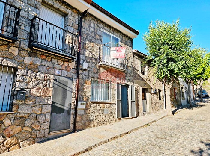 Castilla y León, Ávila: Casa en venta de 4 habitaciones