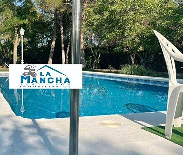 Castilla La Mancha, Albacete: Casa en venta de 5 habitaciones
