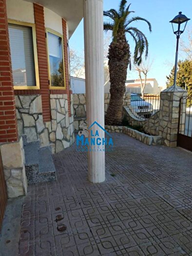 Casa en venta de 5 habitaciones en Castilla La Mancha, Albacete