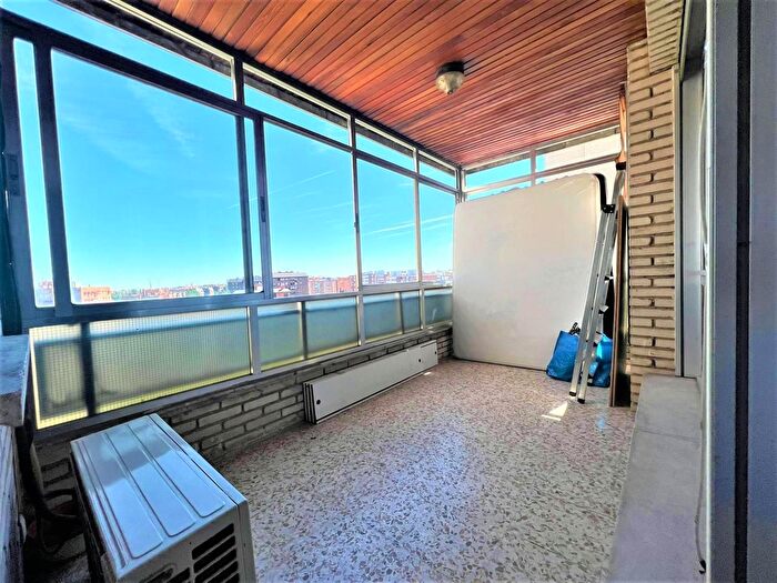 Casas en venta y pisos alquiler - 2