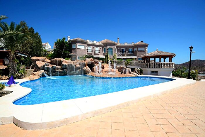 Casa en venta de 6 habitaciones, Este, Miraflores del Palo