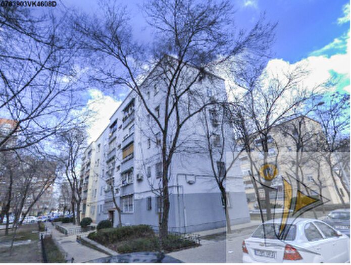 Piso de 3 habitaciones en venta en Usera, Orcasur de Octubre