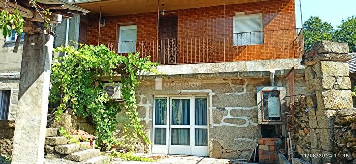 Casa de 4 habitaciones en venta en Vilar de Santos, Ourense
