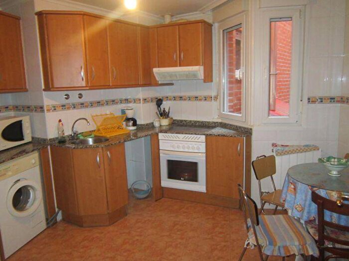 Casas en venta y pisos alquiler - 2