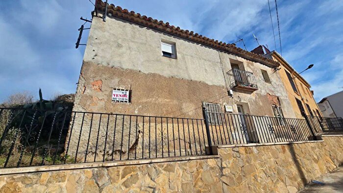 Casa en venta de 5 habitaciones en Castilla La Mancha, Guadalajara