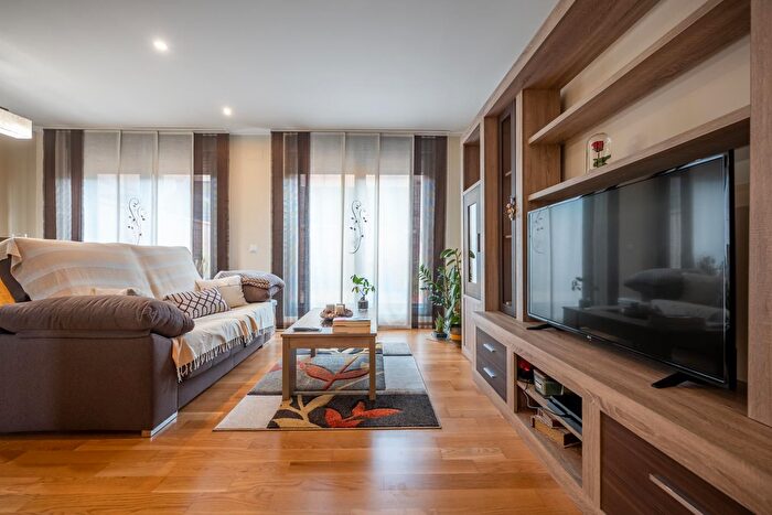 Casa en venta de 4 habitaciones en Hervencias, Ávila Capital