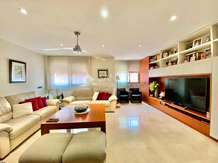 Piso en venta de 4 habitaciones, Región de Murcia, Murcia