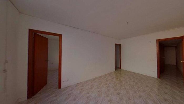 Piso en venta de 3 habitaciones en Cataluña, Barcelona
