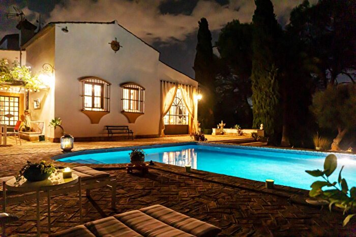 Casa en venta de 4 habitaciones, Andalucía, Sevilla