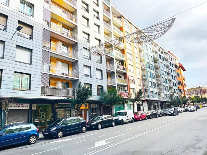 Piso de 3 habitaciones en venta en País Vasco, Vizcaya Bizkaia