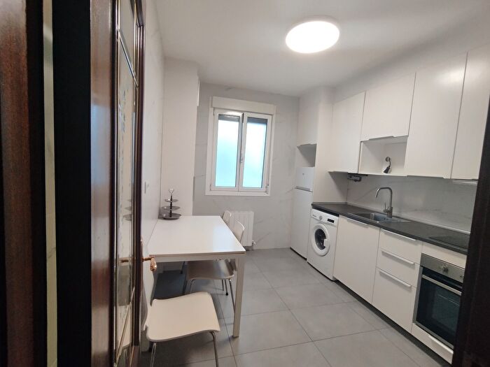 Piso de 4 habitaciones en venta en AmorebietaEtxano, Bizkaia